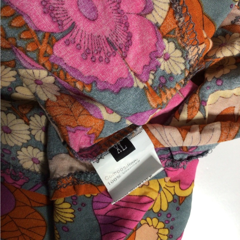 Ladies XL Vibrant Floral Off-Shoulder Blouse - Orange, Pink, Gray (0196) - Picture 4 of 8